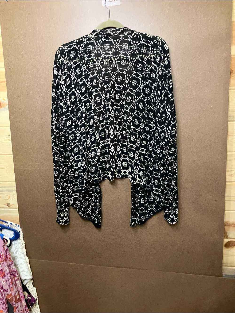 Lucky Brand Black and White Geometric Open-Front Cardigan - Picture 11 of 12